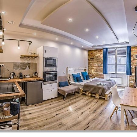 Downtown Boutique Suite Budapest Esterno foto