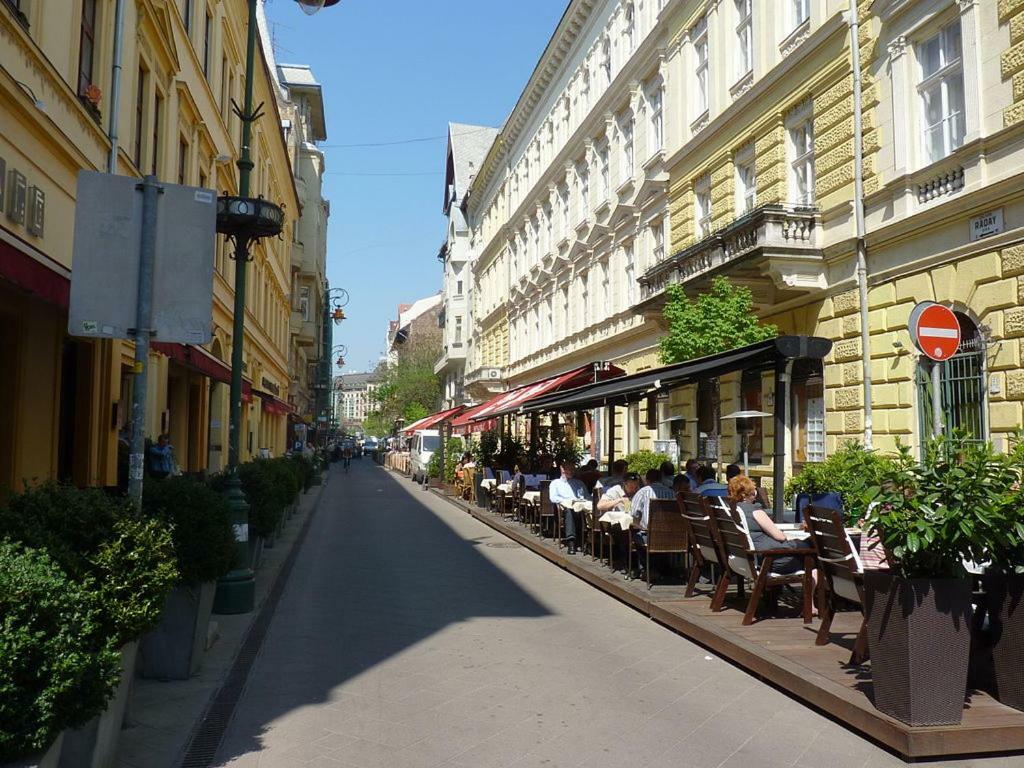 Downtown Boutique Suite Budapest Esterno foto