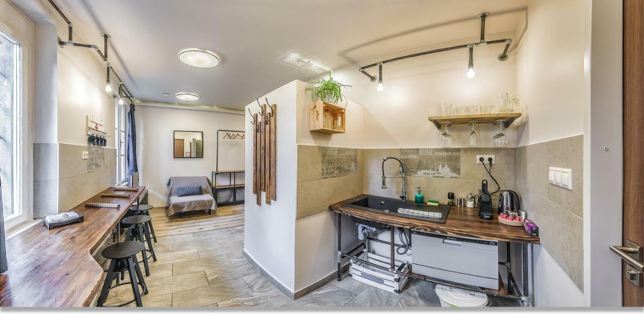 Downtown Boutique Suite Budapest Esterno foto
