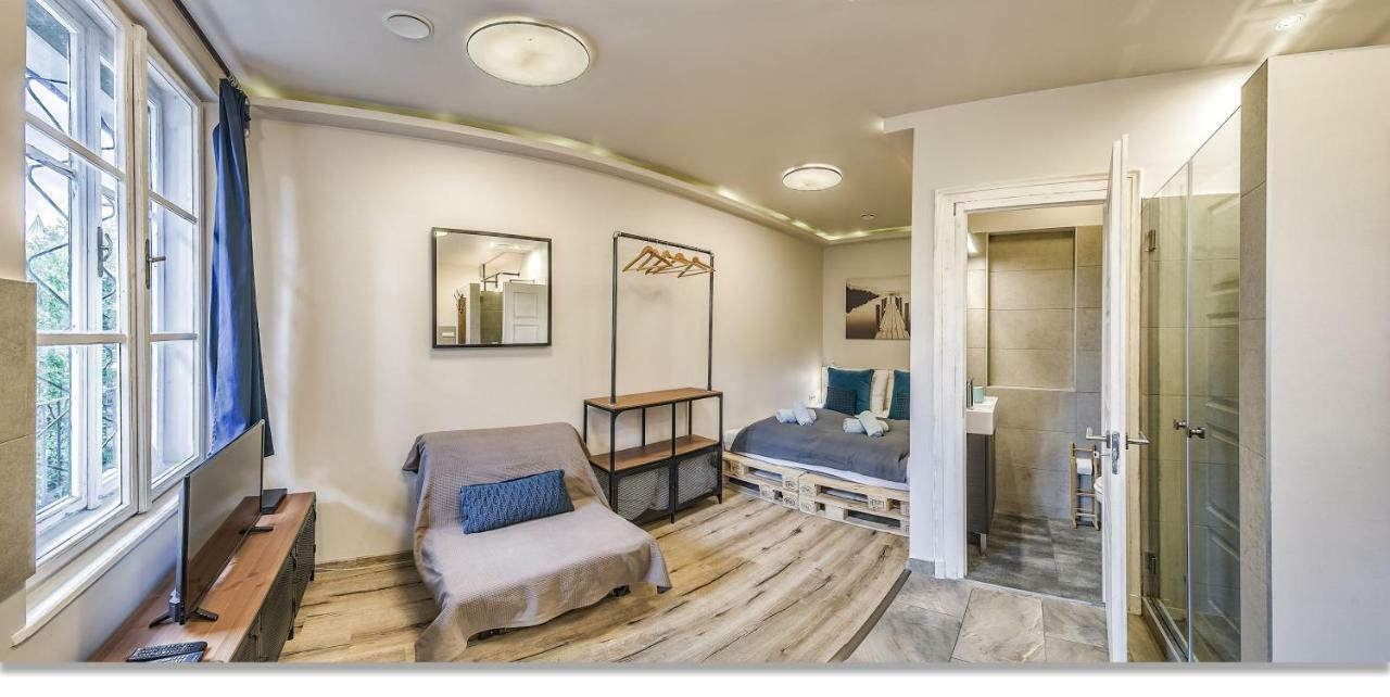 Downtown Boutique Suite Budapest Esterno foto